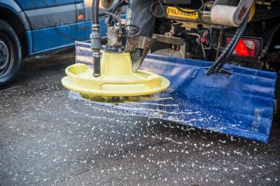 Esslingen: Wasserrohrbruch flutet Tiefgarage, 21 Keller und Strassen - Feuerwehr im Grosseinsatz
